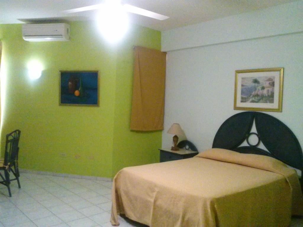 Apartahotel Jardines Metropolitanos Santiago De Los Caballeros Rom bilde